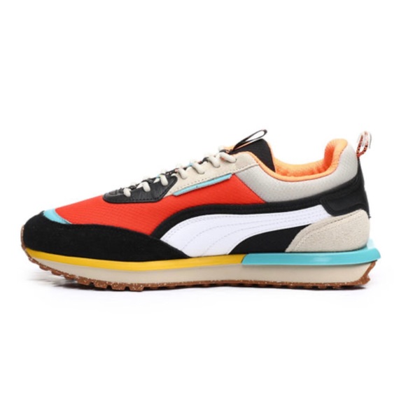 City Rider Hc Sneakers
by Puma
(New,without original box) - Picture 3 of 12